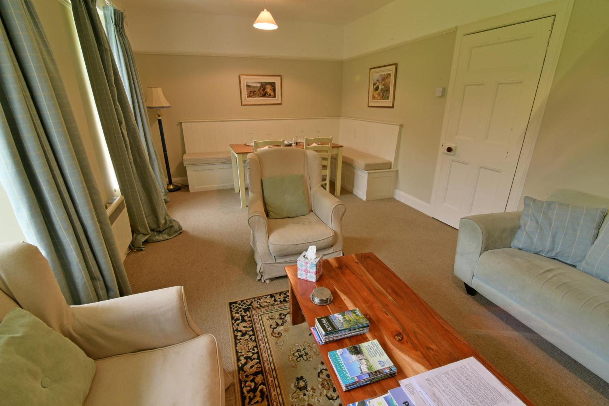 Gardeners Cottage Chesthill Екстериор снимка